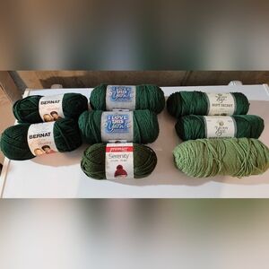 Premier Serenity/Bernat/Yarn Bee Yarn - Green